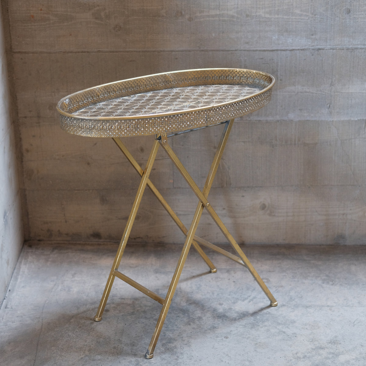Oval Ornate Gold Metal Tray Table – Snape Maltings