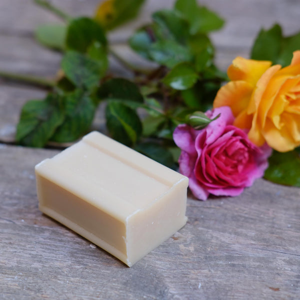 Snape Maltings Floral Wild Fig and Grape Soap